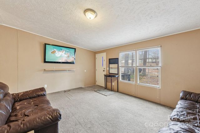 5610 Wildwood Court, Bessemer City, NC 28016