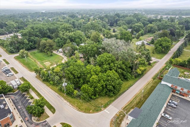 1000 South Road, Fox River Grove, IL 60021