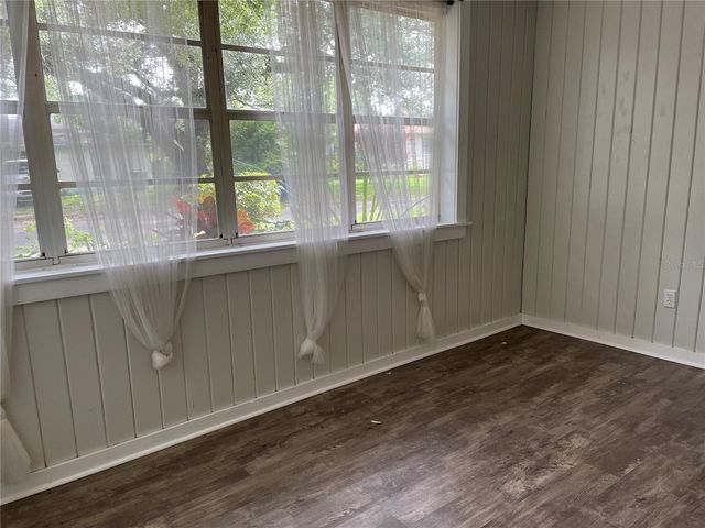 1517 E ELLICOTT STREET, Tampa, FL 33610