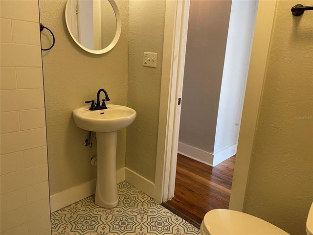 1517 E ELLICOTT STREET, Tampa, FL 33610