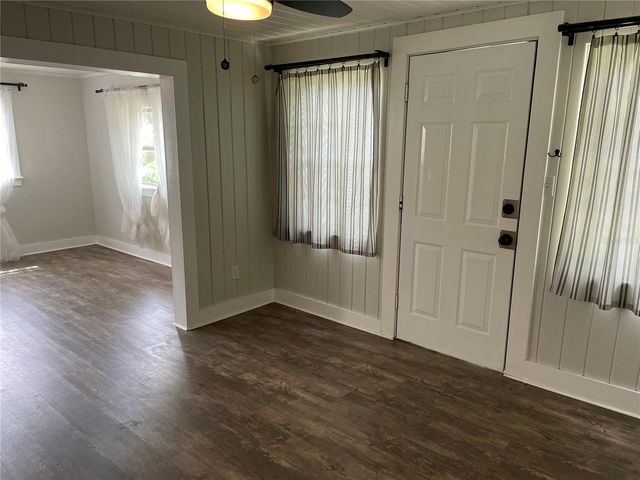 1517 E ELLICOTT STREET, Tampa, FL 33610