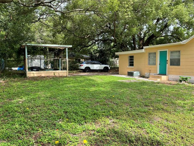 1517 E ELLICOTT STREET, Tampa, FL 33610