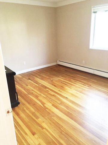 1225 Island Drive 104, Ann Arbor, MI 48105