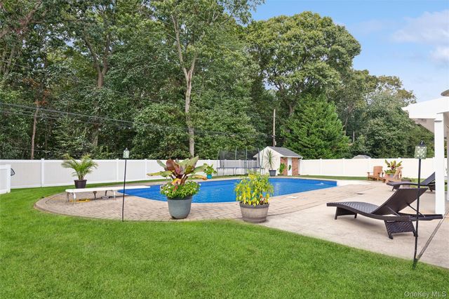 39 Hargrove Drive, Stony Brook, NY 11790