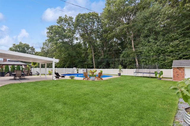 39 Hargrove Drive, Stony Brook, NY 11790