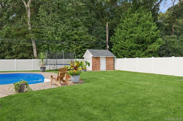 39 Hargrove Drive, Stony Brook, NY 11790
