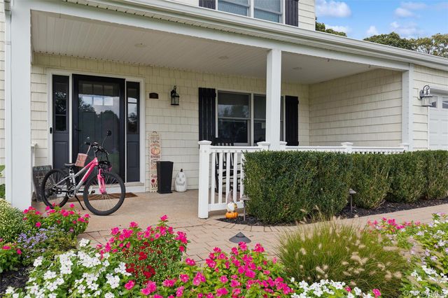 39 Hargrove Drive, Stony Brook, NY 11790