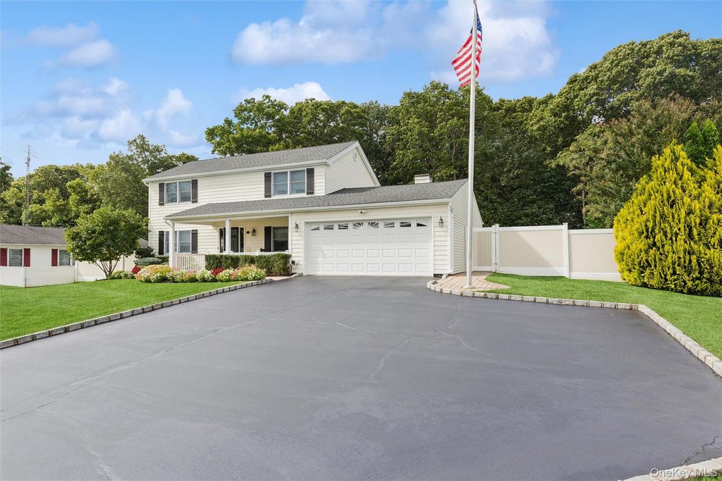 39 Hargrove Drive, Stony Brook, NY 11790 — photo 3