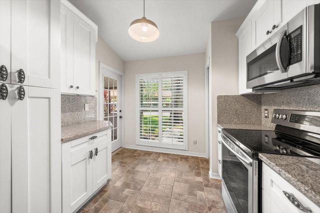 2069 LAKEVIEW DRIVE, Clearwater, FL 33763