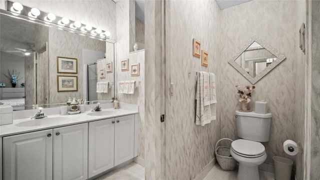 11431 Lakeview Drive 5-C, Coral Springs, FL 33071