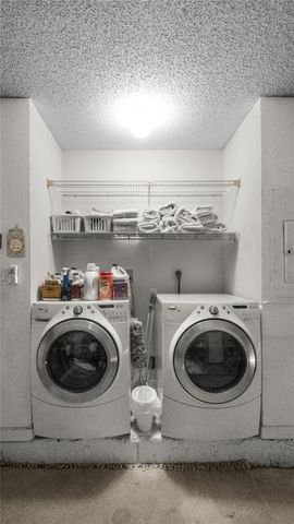 11431 Lakeview Drive 5-C, Coral Springs, FL 33071