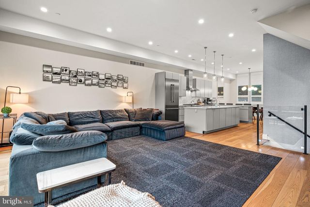 4588 SILVERWOOD ST, Philadelphia, PA 19127