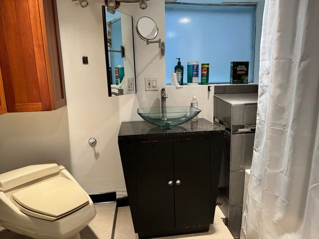 3908 N Bernard Street, Chicago, IL 60618