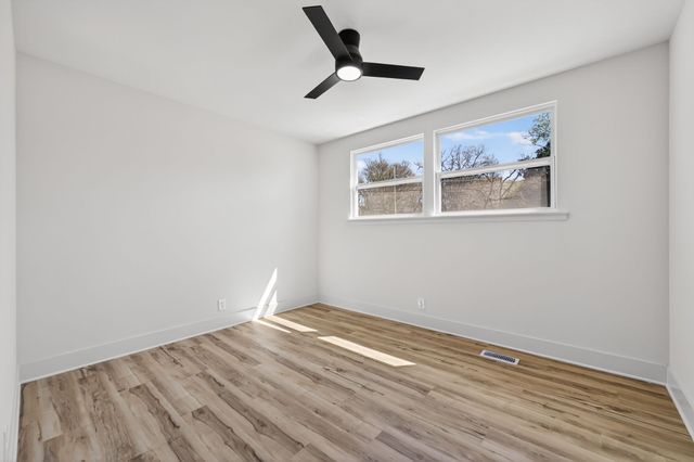 448 Walton Ferry Rd, Hendersonville, TN 37075