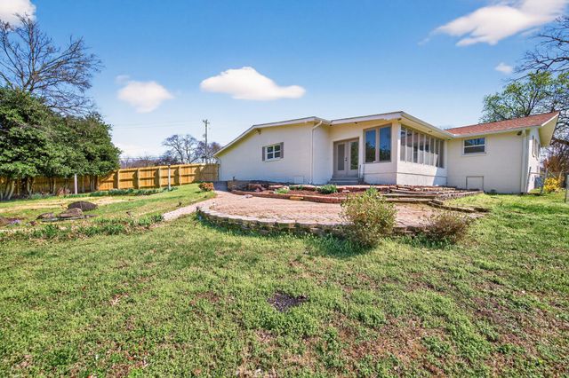 448 Walton Ferry Rd, Hendersonville, TN 37075