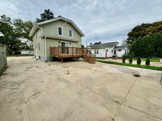 717 N Church STREET, Watertown, WI 53098