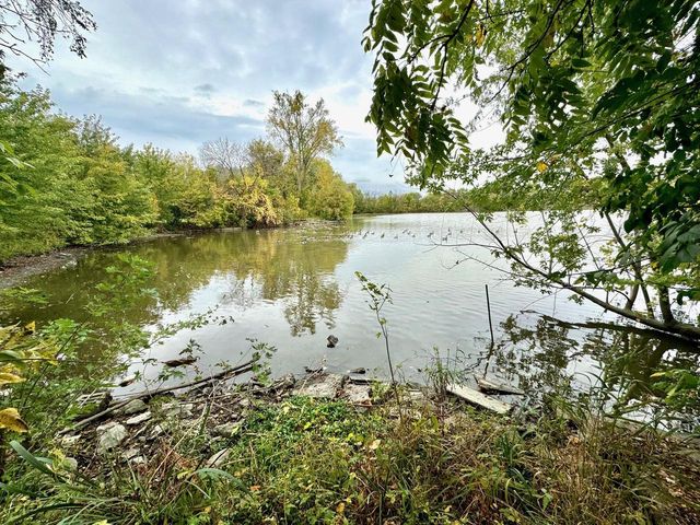 717 N Church STREET, Watertown, WI 53098