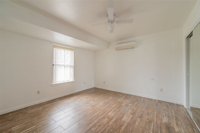 913 Foley Avenue, Iowa Park, TX 76367