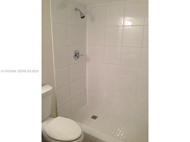 4350 NW 107th Ave 102, Doral, FL 33178