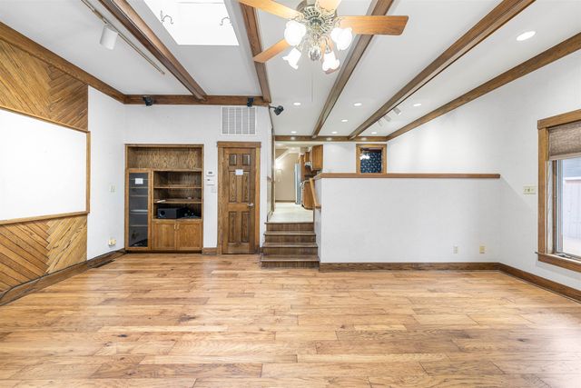 748 S 5th St, Salina, KS 67401