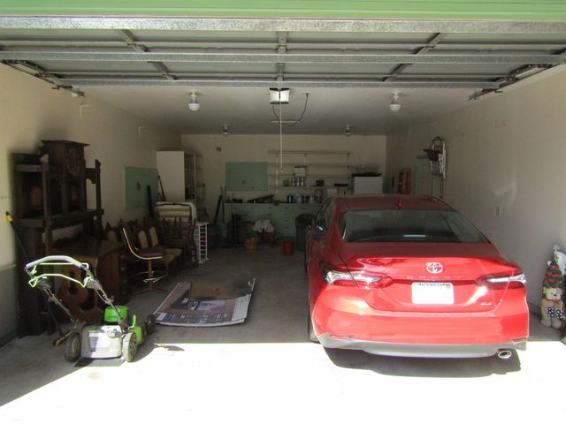 748 S 5th St, Salina, KS 67401