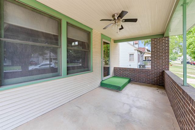 748 S 5th St, Salina, KS 67401