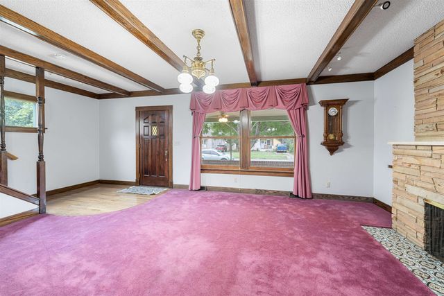 748 S 5th St, Salina, KS 67401