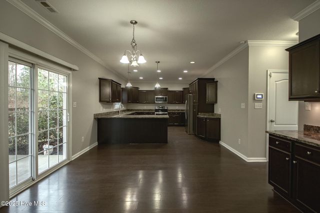 809 Solomon Drive, Jacksonville, NC 28546