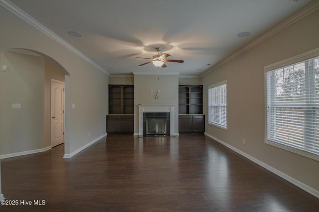 809 Solomon Drive, Jacksonville, NC 28546