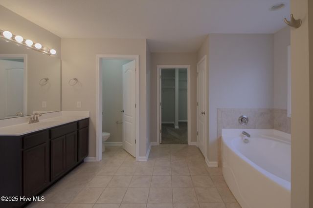 809 Solomon Drive, Jacksonville, NC 28546