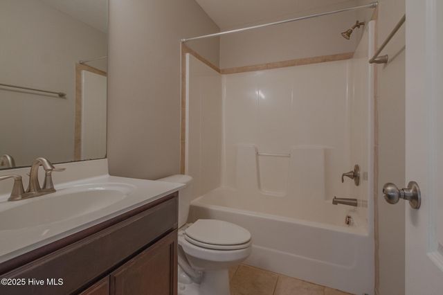 809 Solomon Drive, Jacksonville, NC 28546