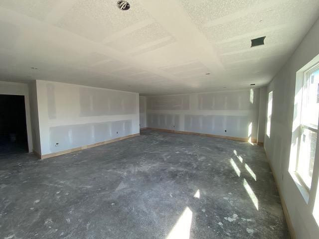 20623 Skyview Lane, Spring Hill, KS 66083