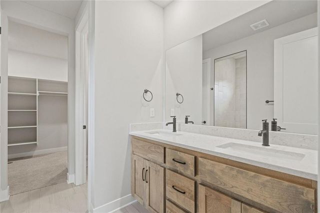 20623 Skyview Lane, Spring Hill, KS 66083