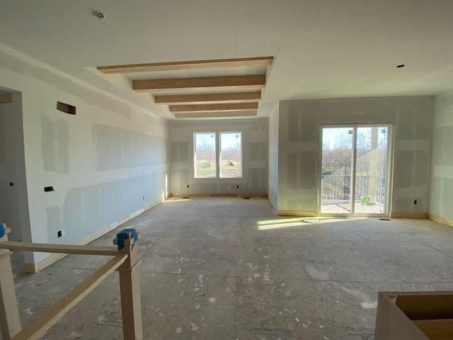 20623 Skyview Lane, Spring Hill, KS 66083