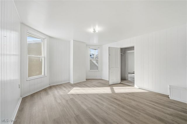 604 E Buchtel Avenue, Akron, OH 44304