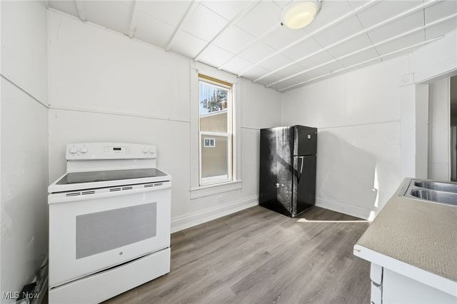 604 E Buchtel Avenue, Akron, OH 44304