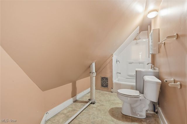 604 E Buchtel Avenue, Akron, OH 44304