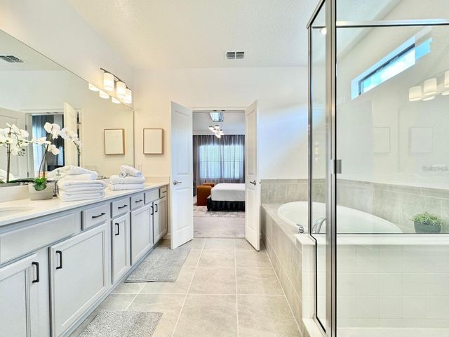 10012 VOYAGER WAY, Orlando, FL 32821