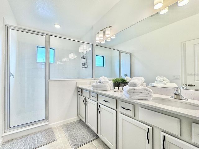 10012 VOYAGER WAY, Orlando, FL 32821