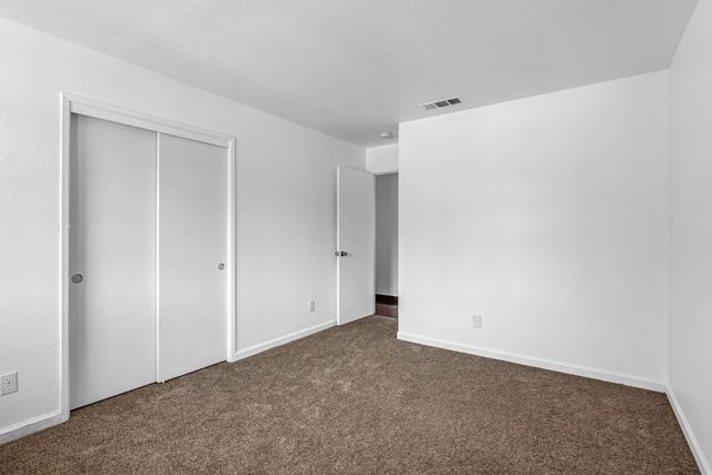 5798 W Acacia Avenue, Fresno, CA 93722
