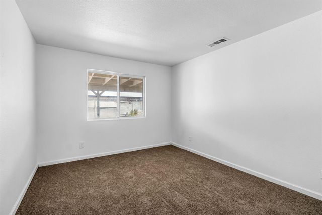 5798 W Acacia Avenue, Fresno, CA 93722