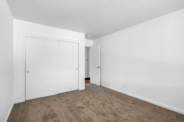 5798 W Acacia Avenue, Fresno, CA 93722