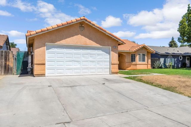 5798 W Acacia Avenue, Fresno, CA 93722