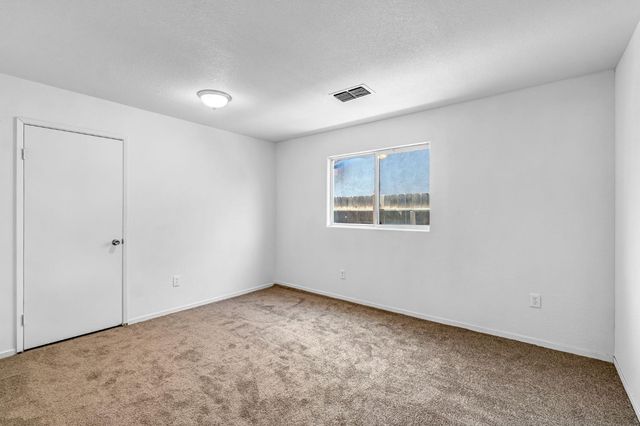 5798 W Acacia Avenue, Fresno, CA 93722