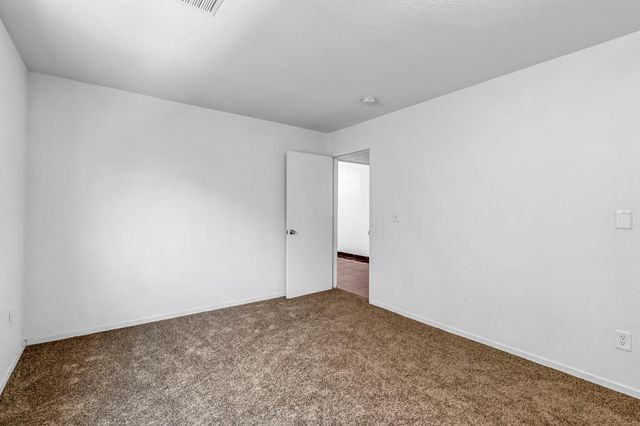 5798 W Acacia Avenue, Fresno, CA 93722