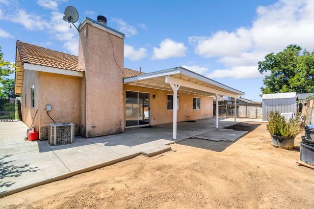 5798 W Acacia Avenue, Fresno, CA 93722