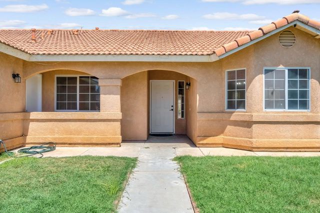 5798 W Acacia Avenue, Fresno, CA 93722