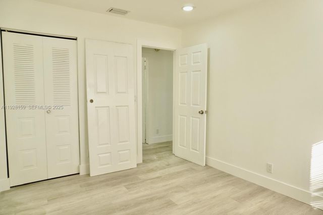 7800 SW 8th Ct, North Lauderdale, FL 33068