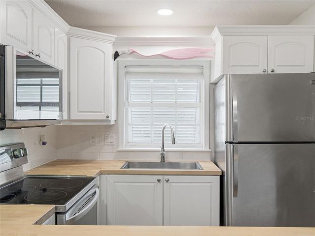 1004 W 7TH STREET, New Smyrna Beach, FL 32168