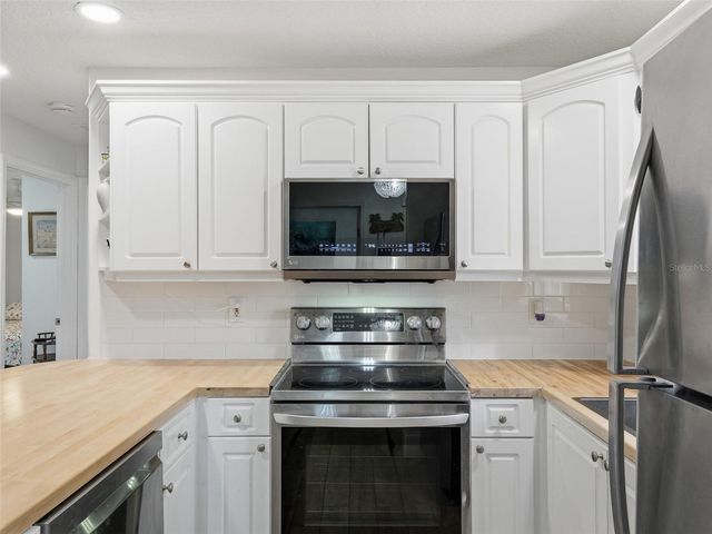 1004 W 7TH STREET, New Smyrna Beach, FL 32168